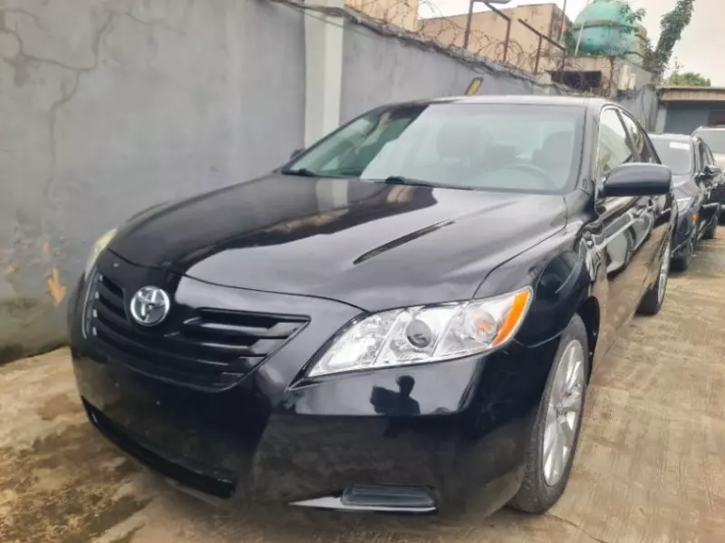 TOYOTA Camry   - 2009