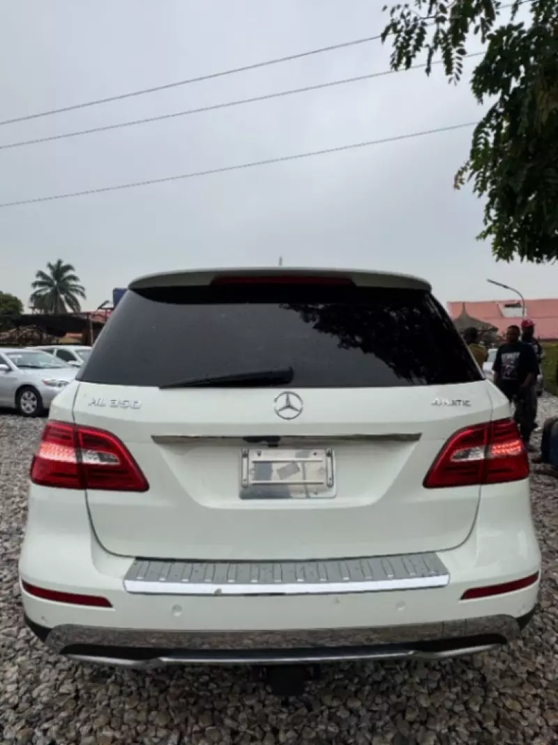 Mercedes-Benz ML 350   - 2012