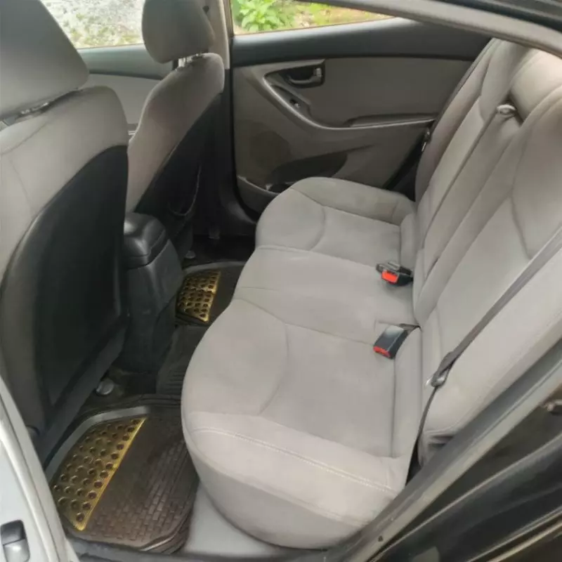 Hyundai Elantra - 2014