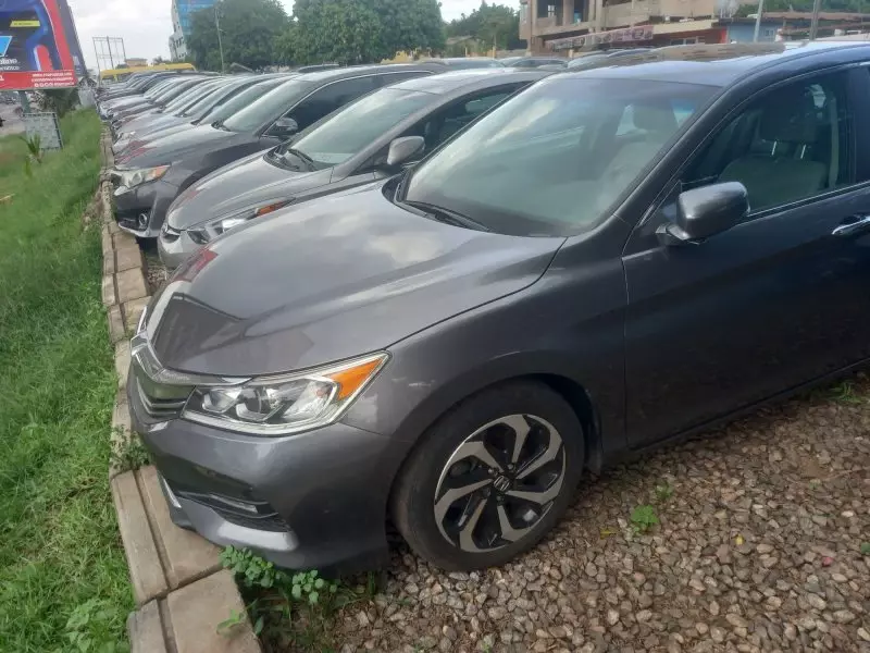 Honda Accord - 2017