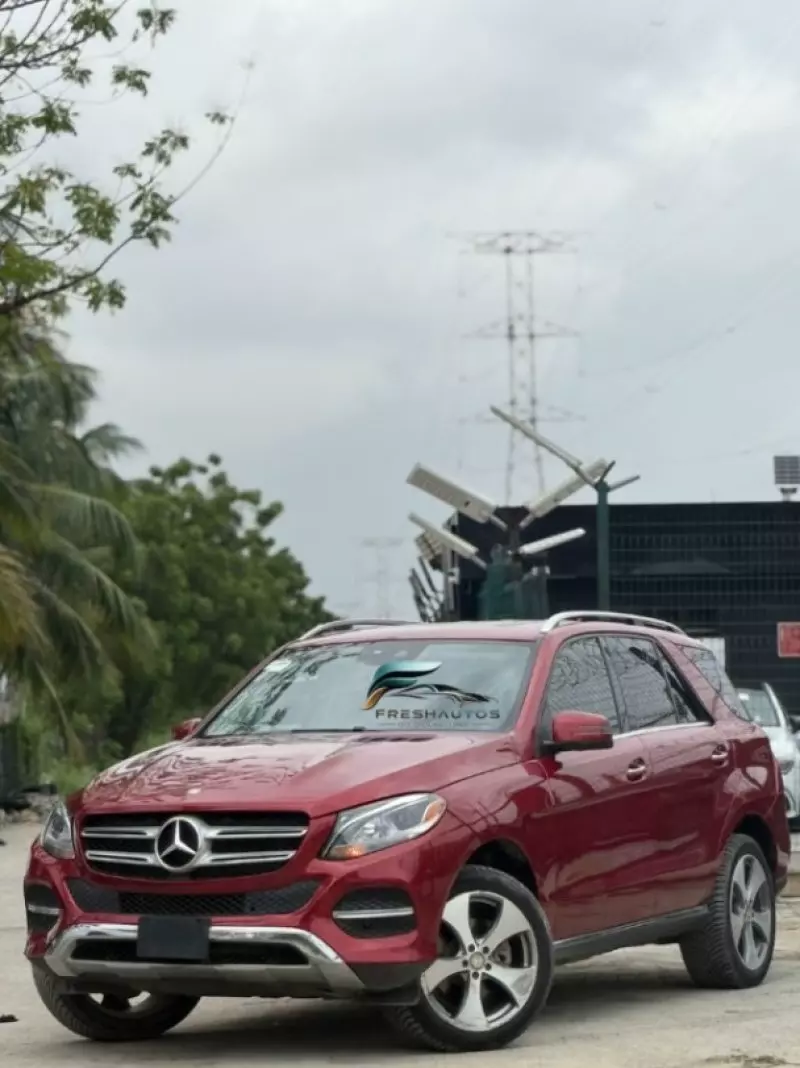 Mercedes-Benz GLE 350 - 2016