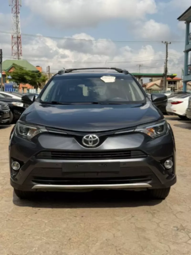 Toyota RAV 4   - 2014