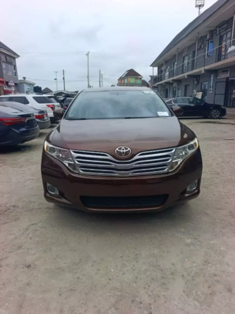 TOYOTA Venza   - 2010