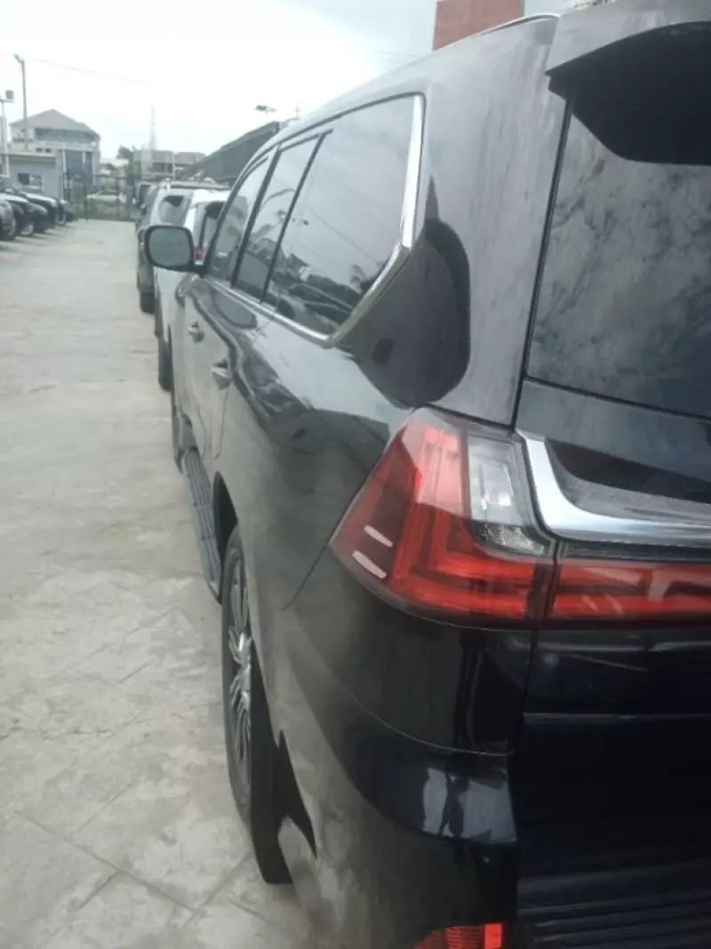 Lexus LX   - 2018