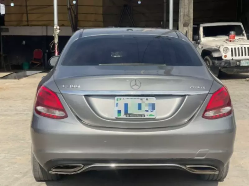 Mercedes-Benz C 300   - 2015