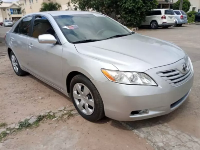 Toyota Camry   - 2007