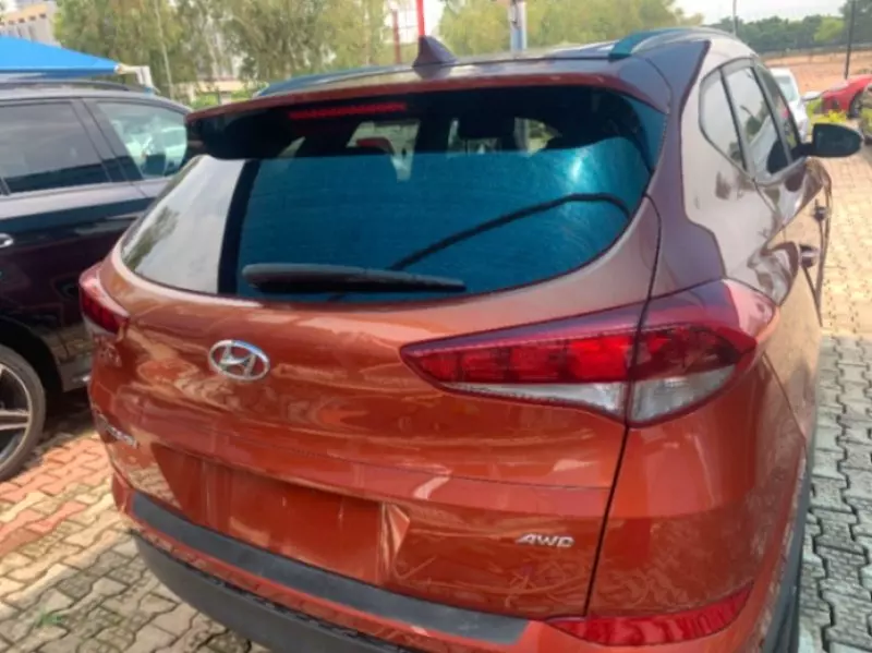 Hyundai Tucson   - 2017