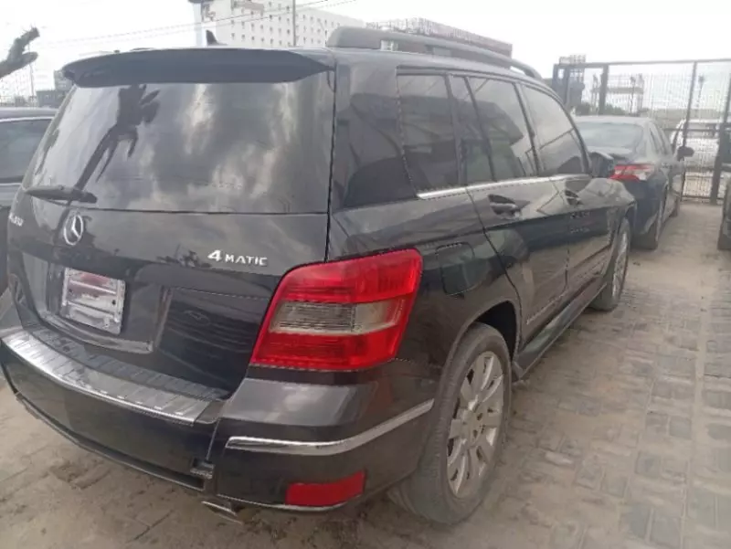 Mercedes-Benz GLK 350   - 2010