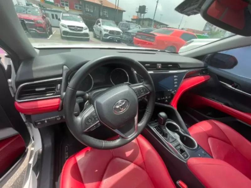TOYOTA camry   - 2019