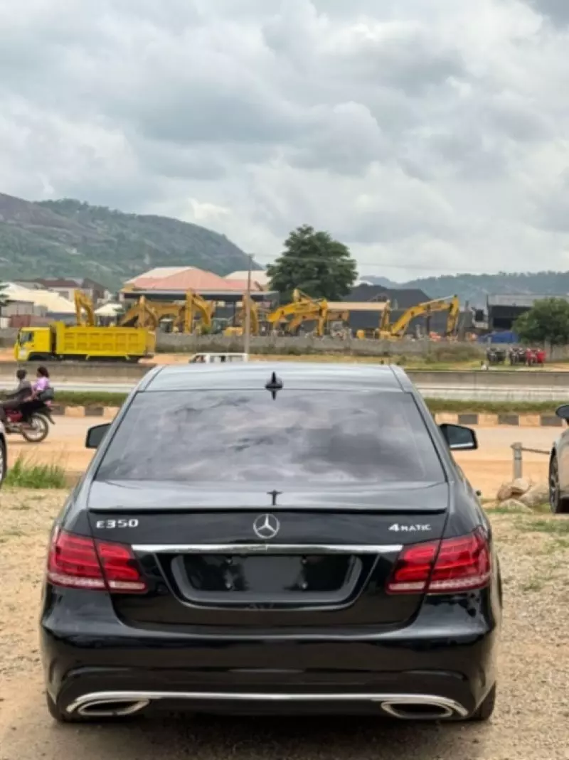 Mercedes-Benz E-Class   - 2016