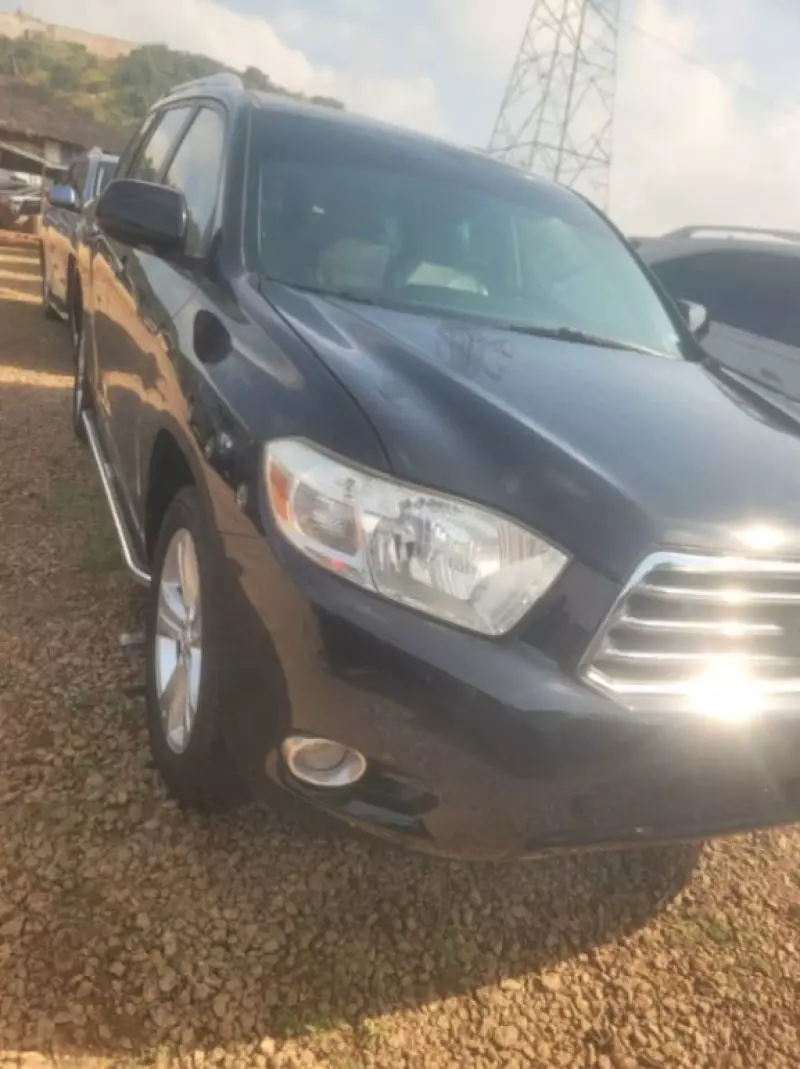 Toyota Highlander   - 2009