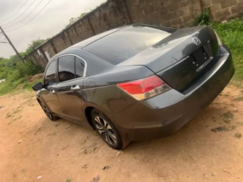 Honda Accord   - 2009