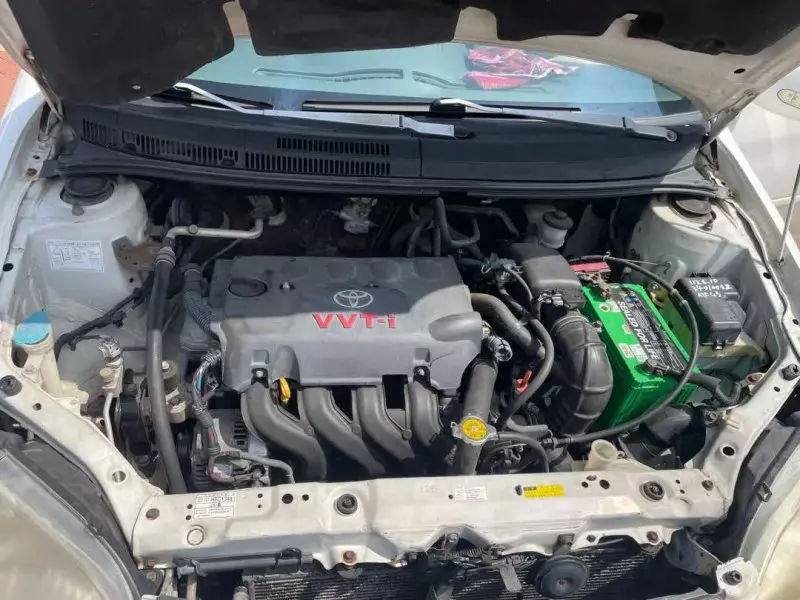 Toyota Vios   - 2010