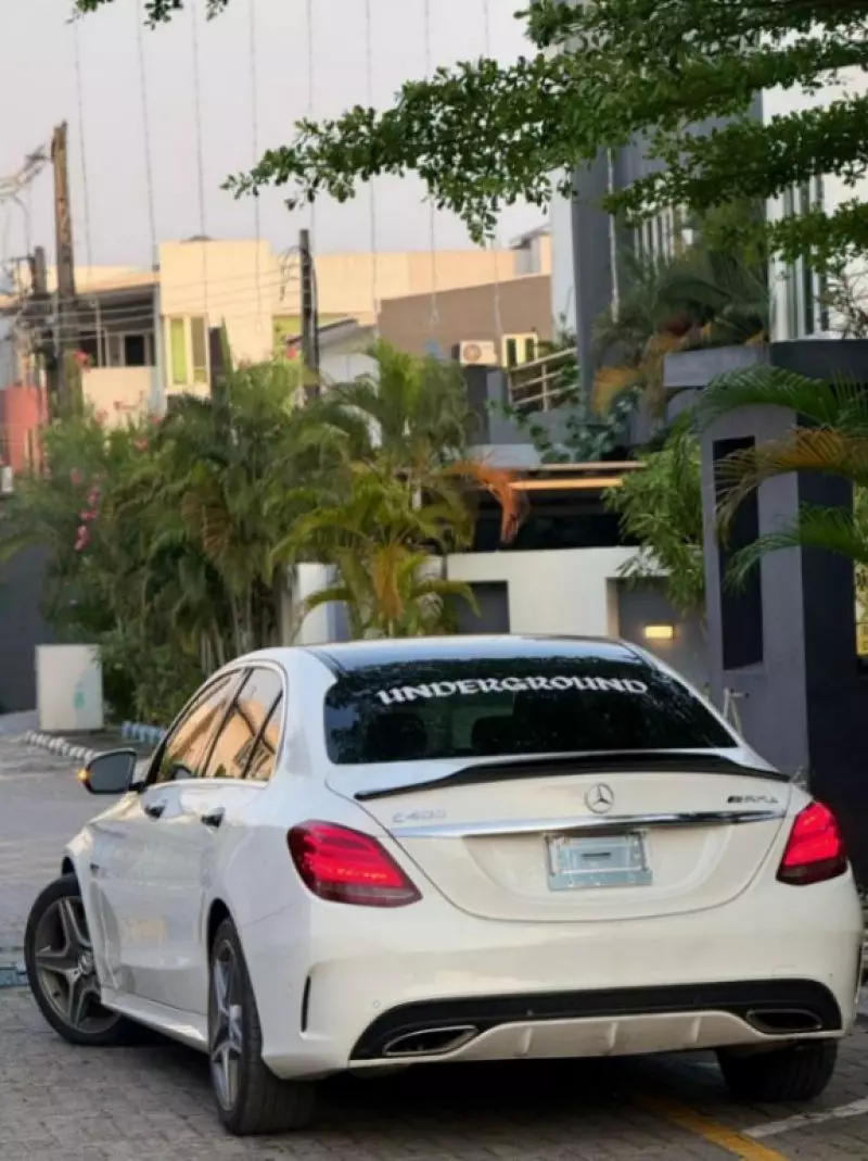 Mercedes-Benz C-Class - 2015