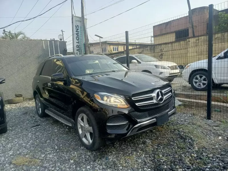 Mercedes-Benz GLE-Class   - 2016