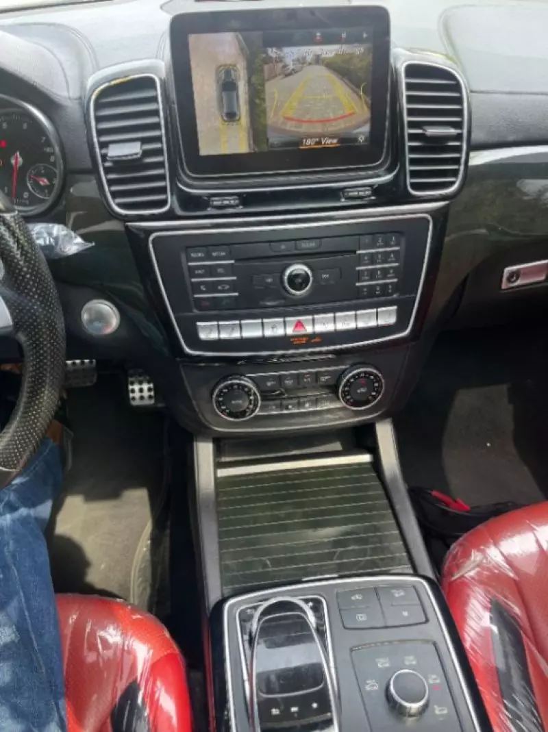 Mercedes-Benz GLE 43 AMG   - 2017