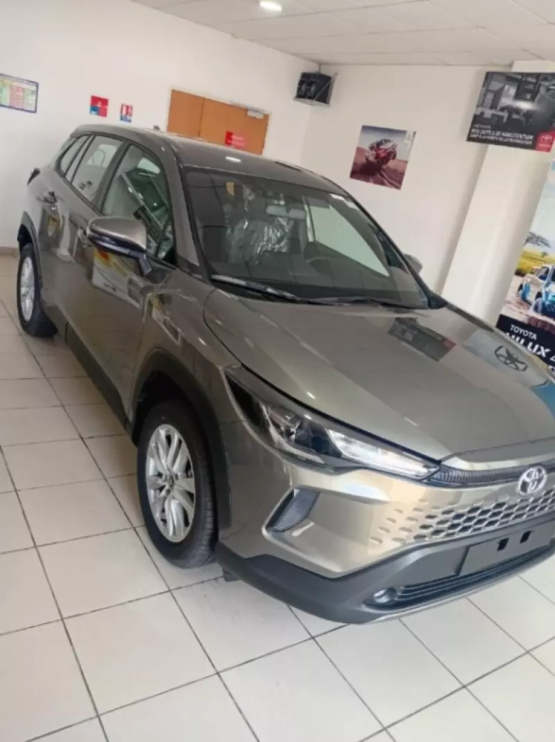 Toyota Corolla Cross (High Grade) - 2026