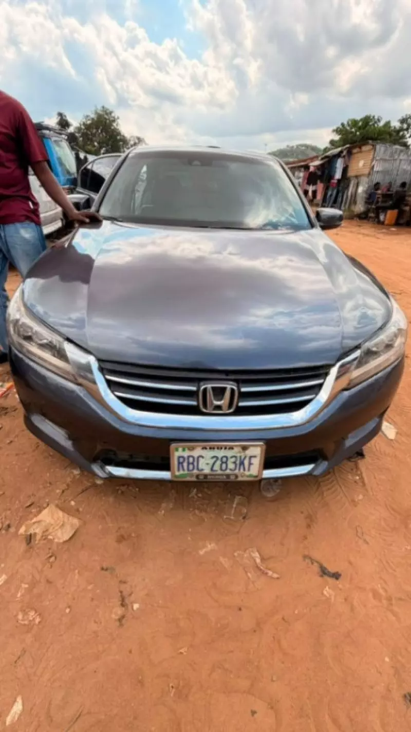 Honda Accord   - 2013
