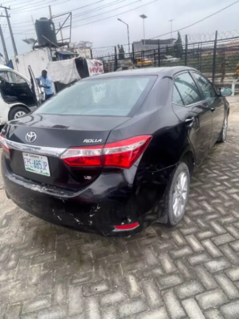 TOYOTA Corolla   - 2016