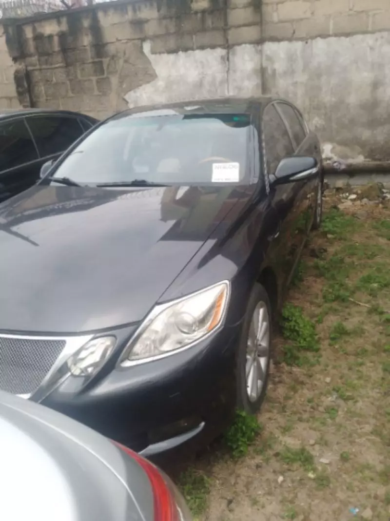 Lexus GS   - 2010