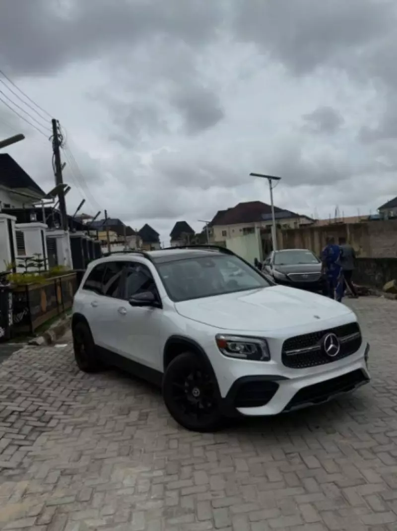 Mercedes-Benz GLB 250 - 2022