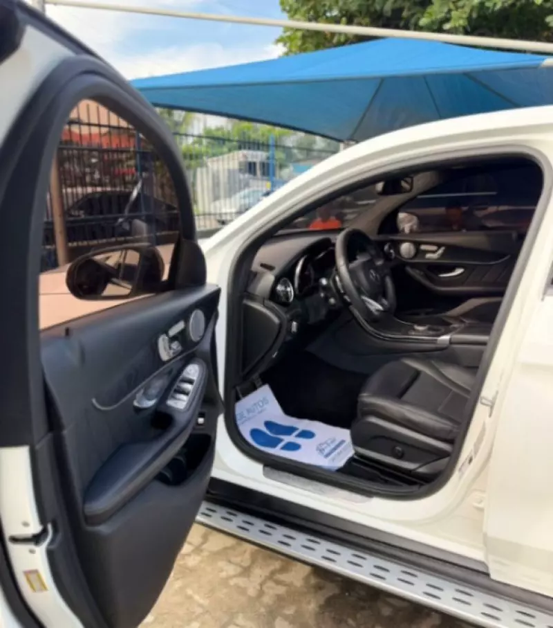 Mercedes-Benz GLC 300 - 2018