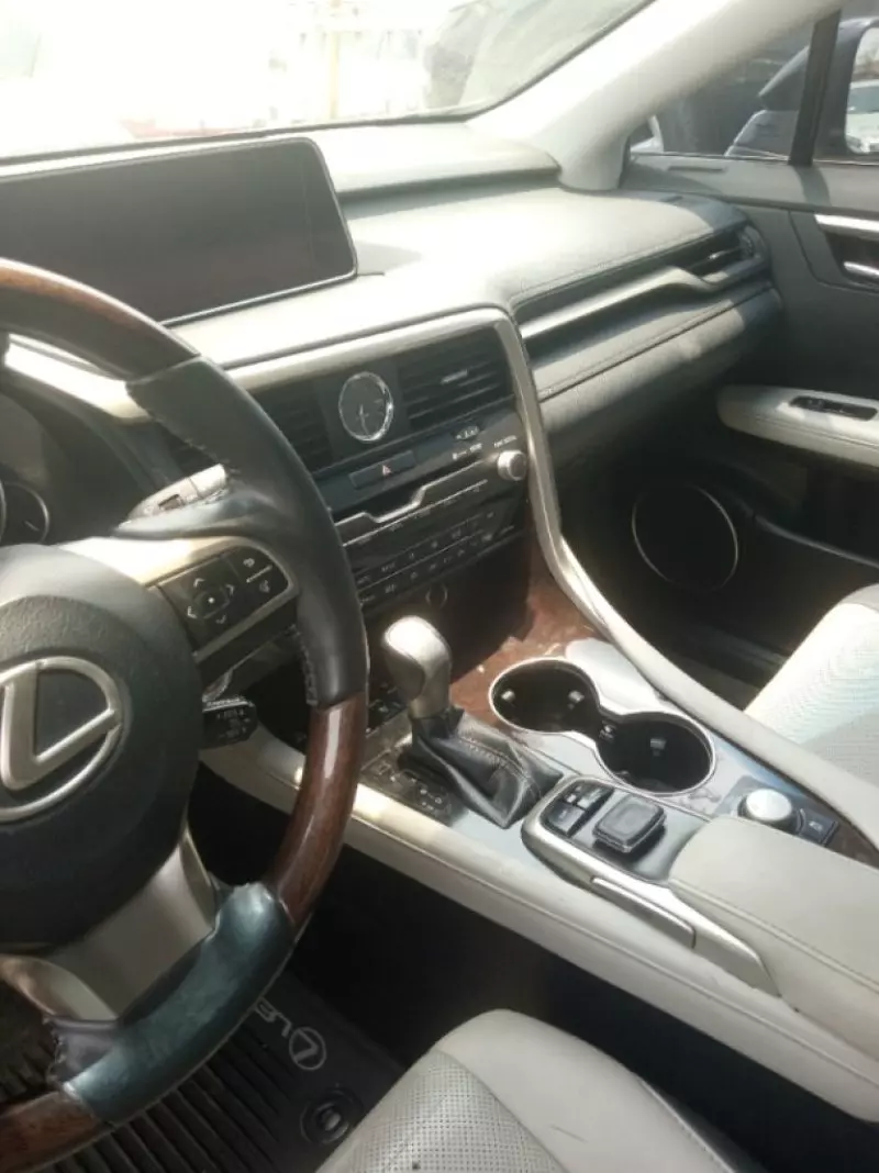 Lexus RX   - 2016