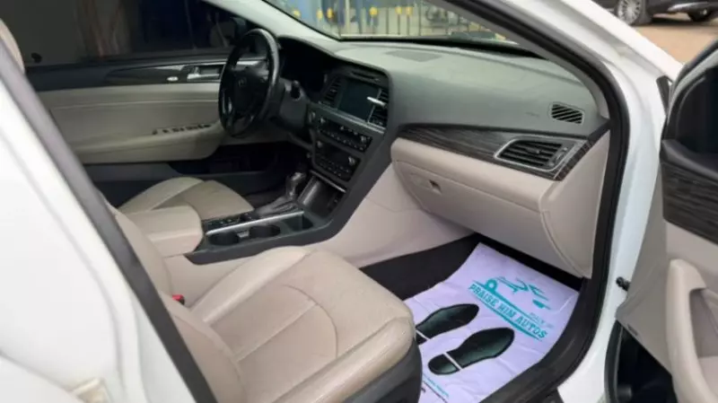 Hyundai Sonata   - 2015