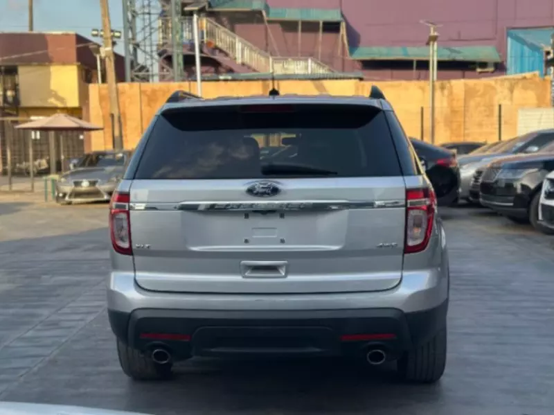 Ford Explorer   - 2014