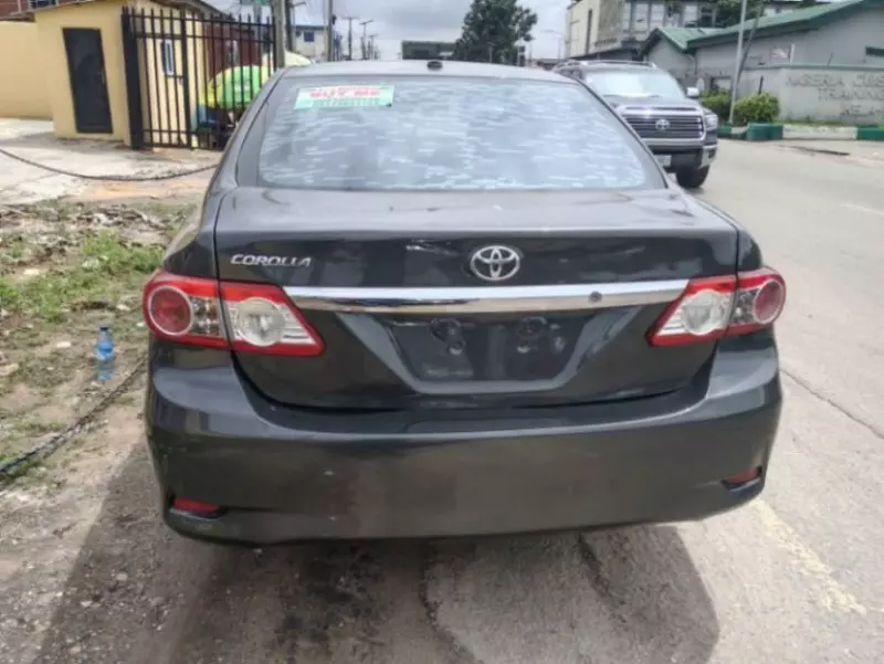 TOYOTA Corolla - 2013