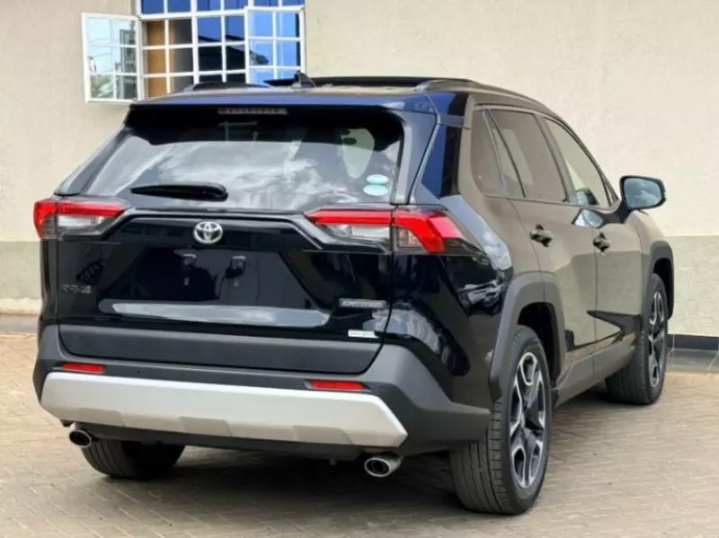Toyota RAV 4   - 2020