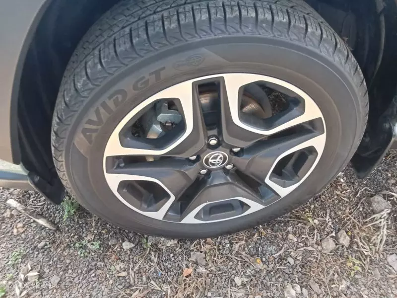 TOYOTA RAV 4   - 2019