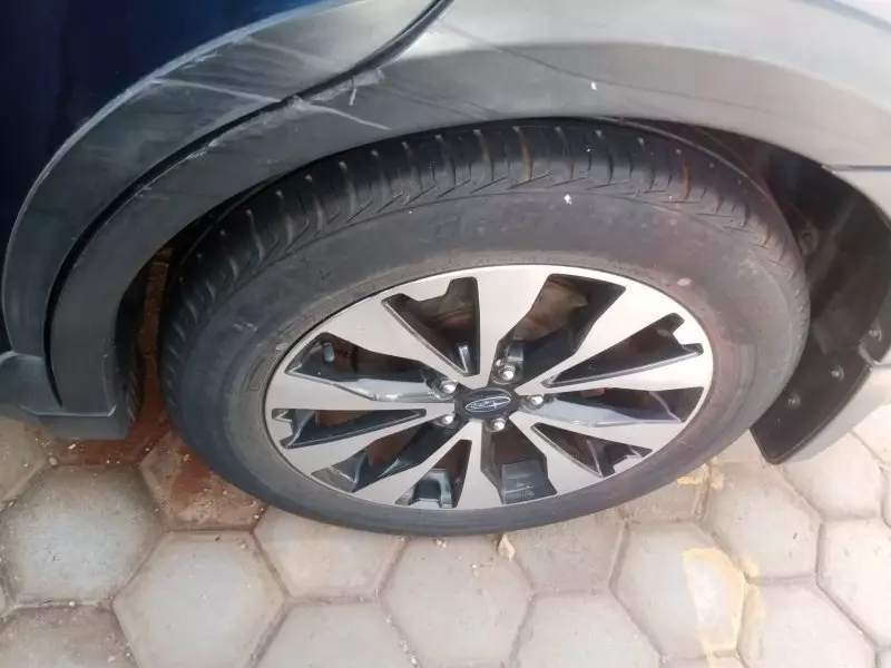 Subaru Outback   - 2017