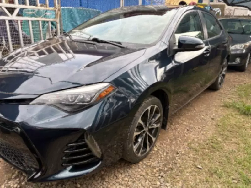 TOYOTA Corolla   - 2017