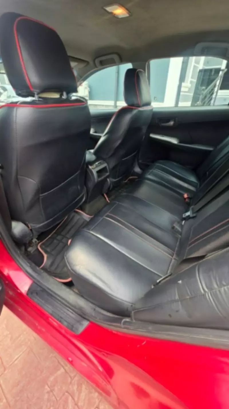 TOYOTA Camry - 2012