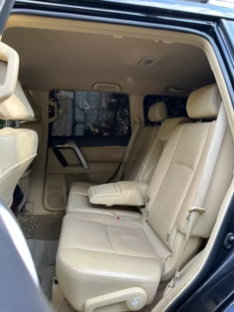 Toyota Landcruiser Prado   - 2013