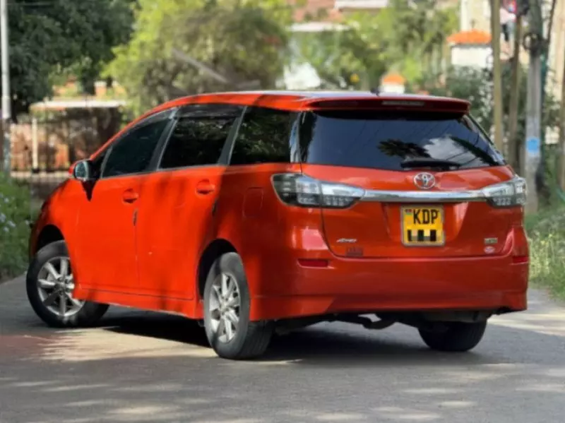 Toyota Wish   - 2016