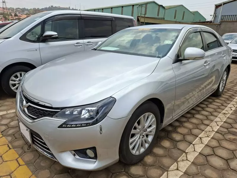Toyota Mark X   - 2012