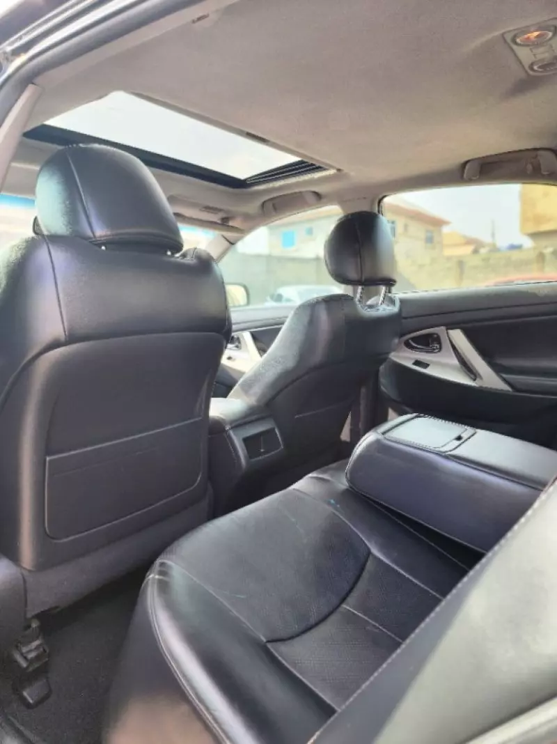 Toyota Camry   - 2006