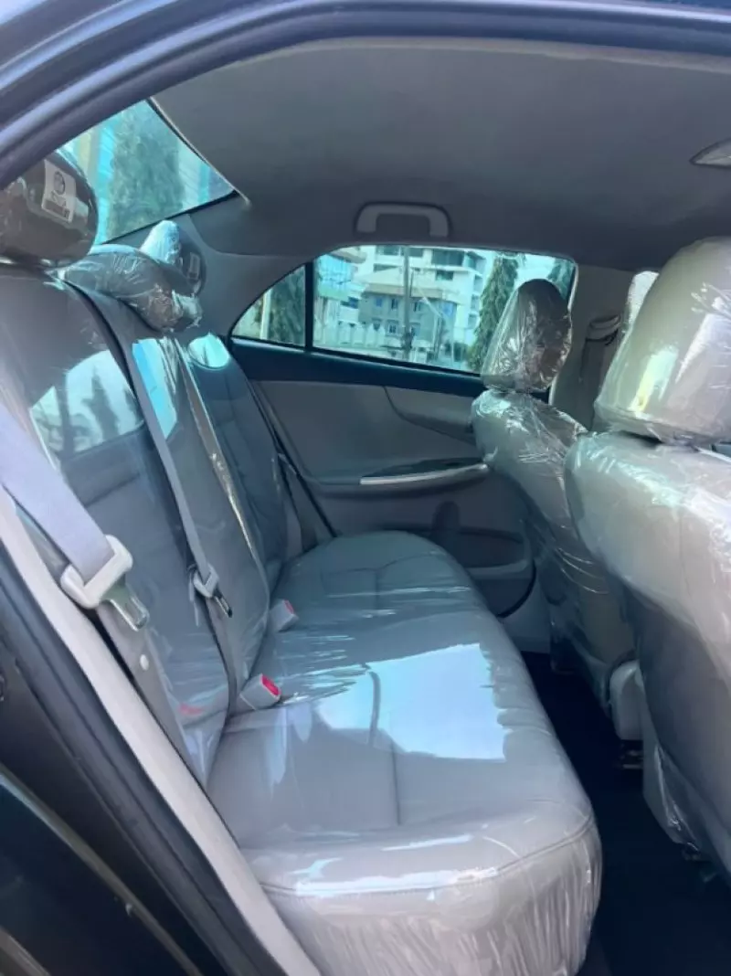 TOYOTA Corolla - 2011
