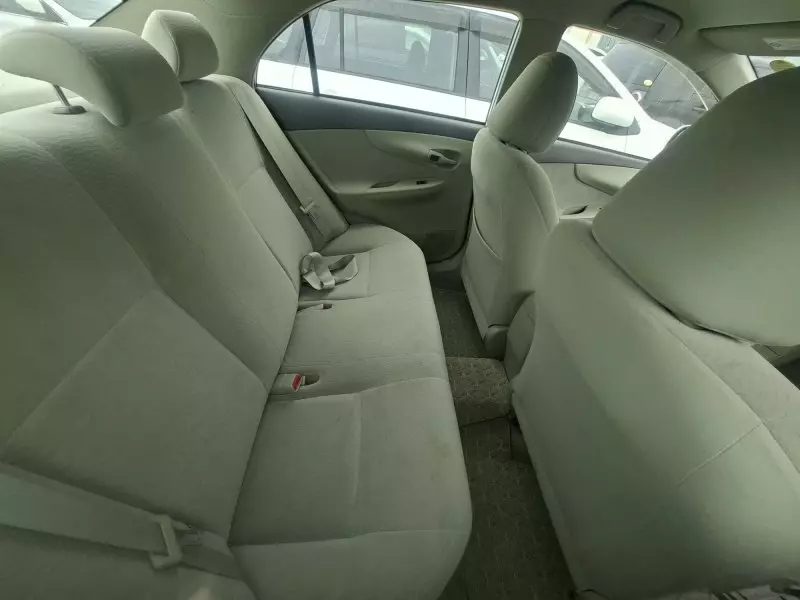 Toyota Axio - 2012