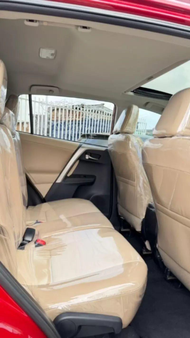 Toyota RAV 4   - 2013