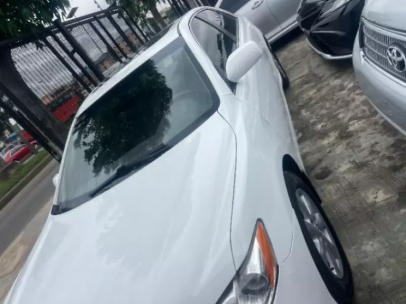 TOYOTA Camry   - 2009