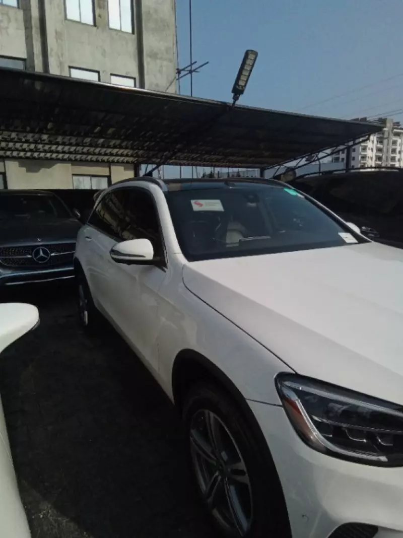 Mercedes-Benz GLC 300   - 2018