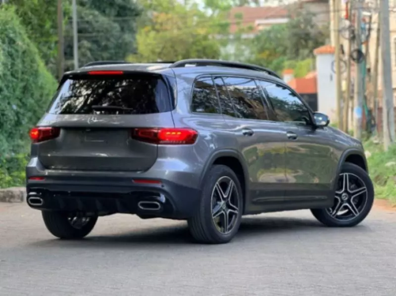 Mercedes-Benz GLB 200   - 2019