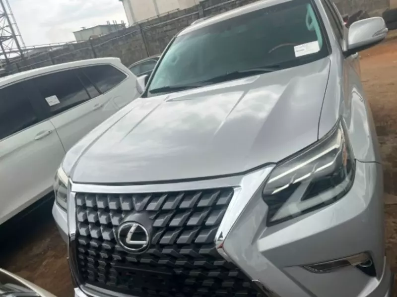 Lexus GX 460   - 2010