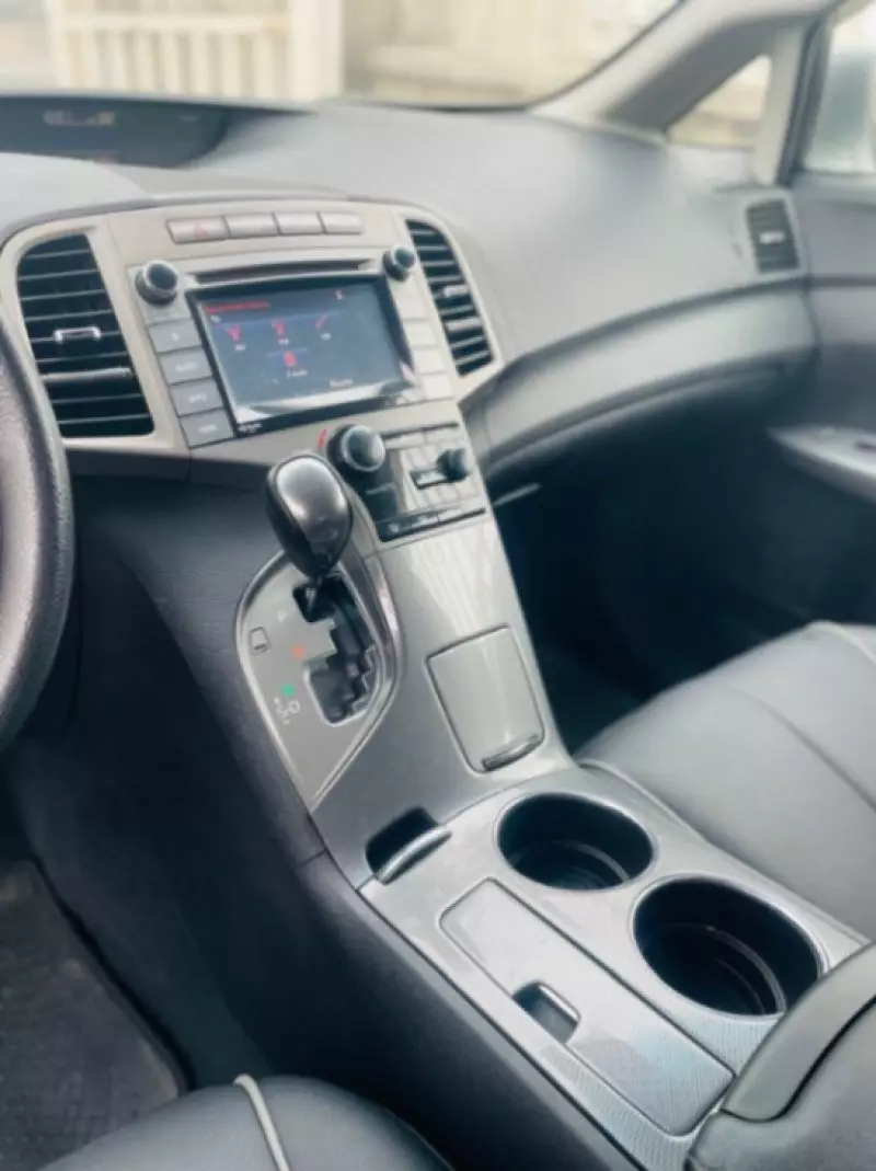 Toyota Venza   - 2015