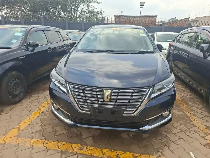TOYOTA Premio    - 2017