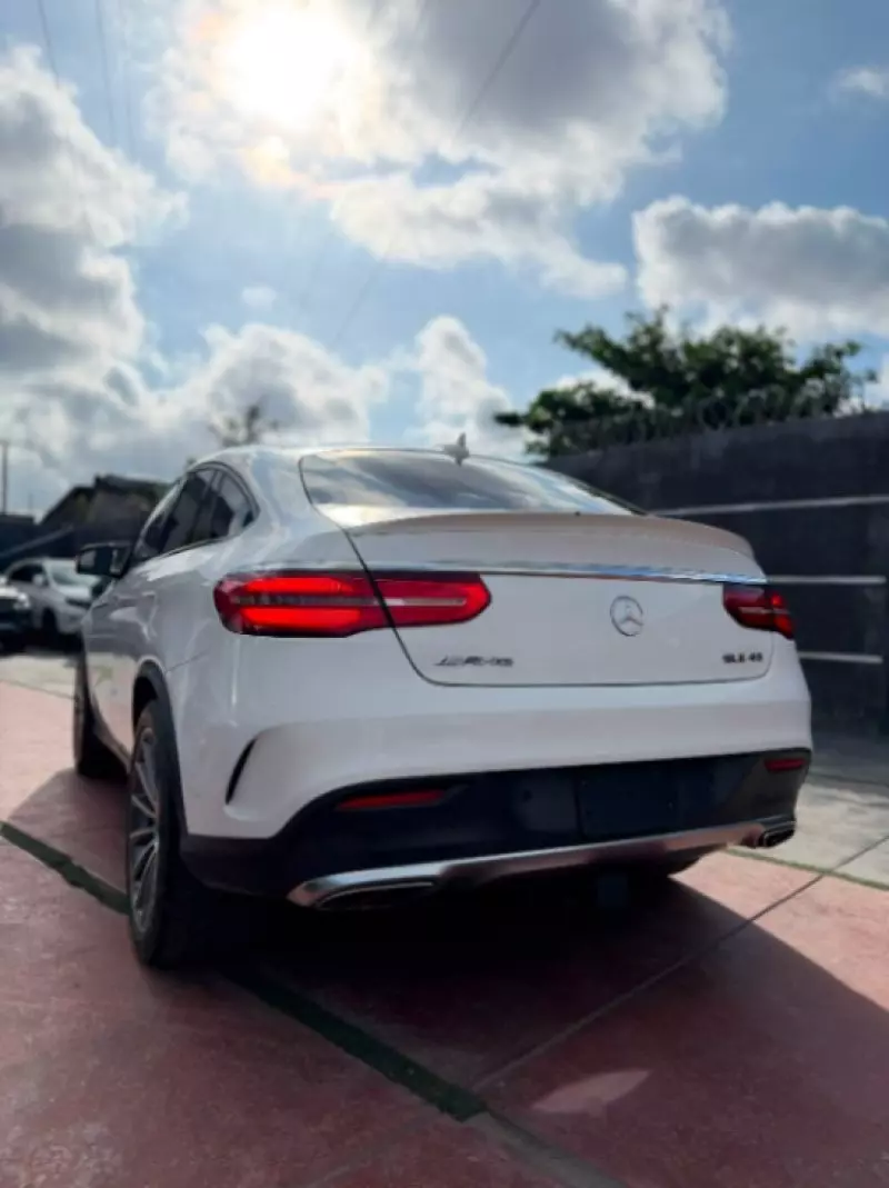 Mercedes-Benz GLE 43 AMG   - 2017