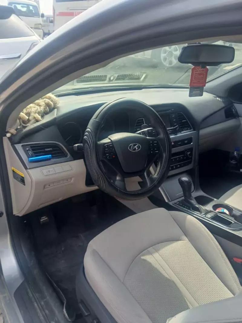 Hyundai Sonata   - 2015